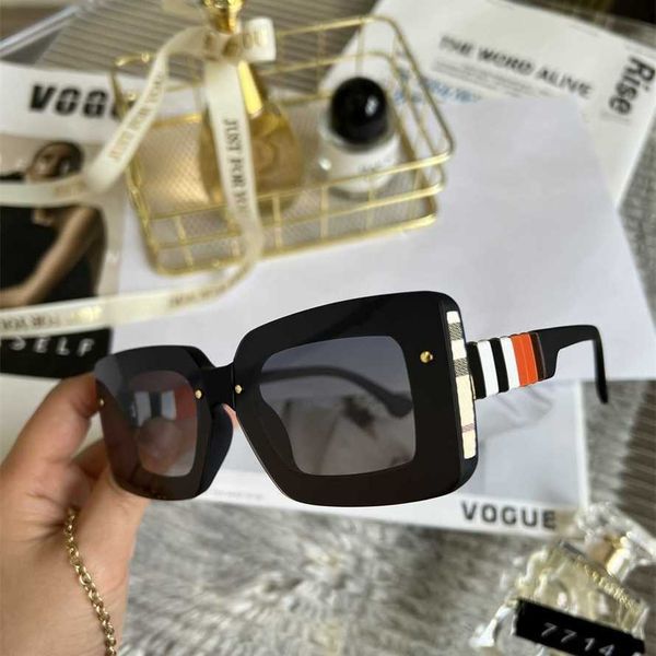 56% off wholesale of checkered fashionable small frame sunglasses women's ins wind net red advanced sunglasses men, White;black
56% off wholesale of checkered fashionable small frame sunglasses women's ins wind net red advanced sunglasses men, White;black
