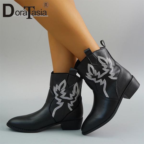 boots big size 43 women's cowboy ankle boots fashion embroider slip-on chunky heels cowgirls boots women casual shoes woman 230728, Black
boots big size 43 women's cowboy ankle boots fashion embroider slip-on chunky heels cowgirls boots women casual shoes woman 230728, Black