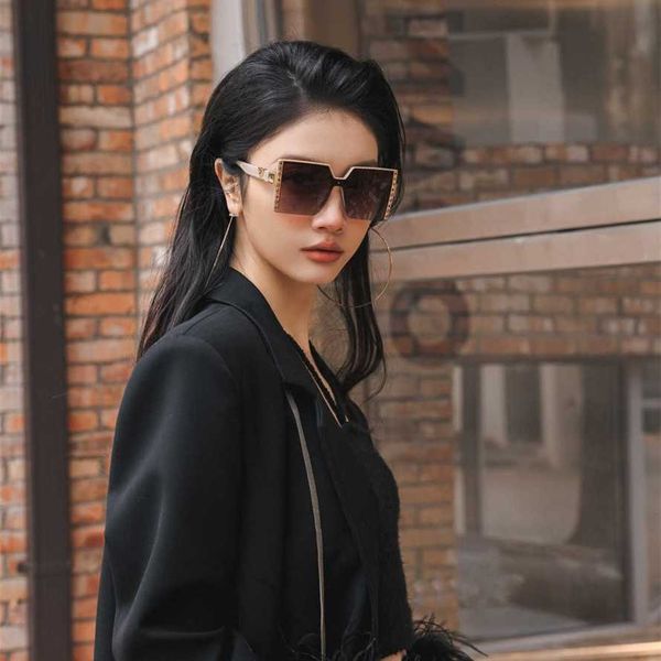 56% off wholesale of sunglasses new fashion colorful large frame women's four-leaf clover sunglasses, White;black
56% off wholesale of sunglasses new fashion colorful large frame women's four-leaf clover sunglasses, White;black
