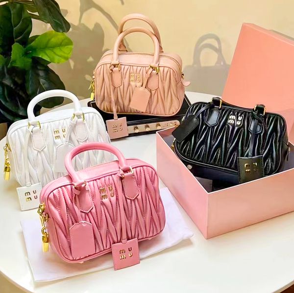 2sizes luxury womens mens miui miu clutch bag matelasse cross body underarm shoulder bags handle totes hobo sling hand bag bowling pochette
2sizes luxury womens mens miui miu clutch bag matelasse cross body underarm shoulder bags handle totes hobo sling hand bag bowling pochette