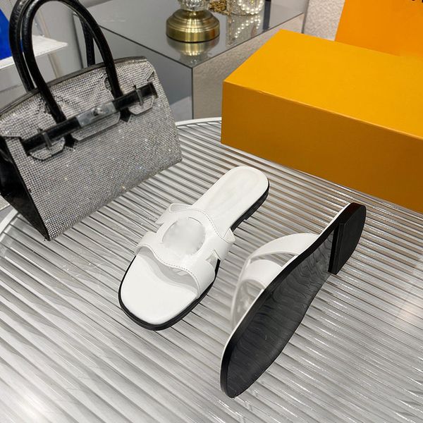 leather logo flat slides isola flat mule luxury sandals designer women slippers designer slipper casual shoes mules womens sandale sandals f, Black
leather logo flat slides isola flat mule luxury sandals designer women slippers designer slipper casual shoes mules womens sandale sandals f, Black