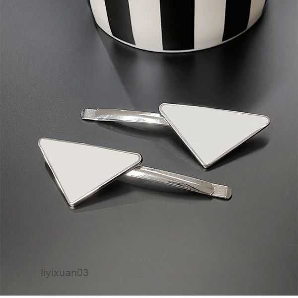 designer barrettes womens girls metal triangle p-letter hair clips high-quality brand classic versatile leisure headwear hairclips black sha, Golden;silver
designer barrettes womens girls metal triangle p-letter hair clips high-quality brand classic versatile leisure headwear hairclips black sha, Golden;silver