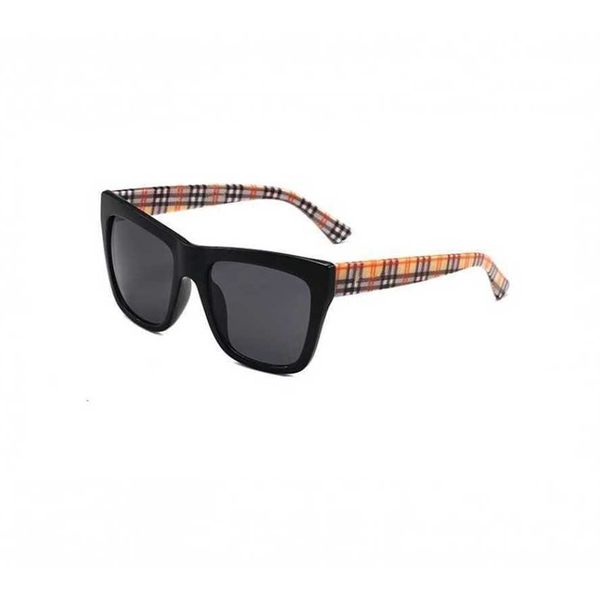 50% off wholesale of sunglasses new 5881 box multi color glasses network sunglasses, White;black
50% off wholesale of sunglasses new 5881 box multi color glasses network sunglasses, White;black