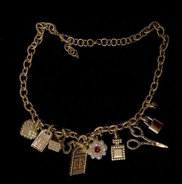 2022 new brand fashion jewelry for women thick chain party light gold color tassel charm c pendant choker luxury brand61537996287224, Silver
2022 new brand fashion jewelry for women thick chain party light gold color tassel charm c pendant choker luxury brand61537996287224, Silver