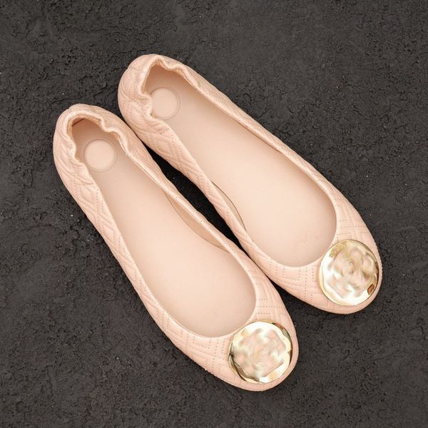 new fashion womens torys ballet shoes dance shoe dress double casual training shoe non slip summer flat designer cowhide handiness luxury la
new fashion womens torys ballet shoes dance shoe dress double casual training shoe non slip summer flat designer cowhide handiness luxury la