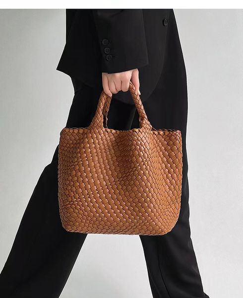 luxury handbags designer bag the tote bag shouder crossbody bags leather women bag braid leather bags handbag designer lady clutch purse sho
luxury handbags designer bag the tote bag shouder crossbody bags leather women bag braid leather bags handbag designer lady clutch purse sho
