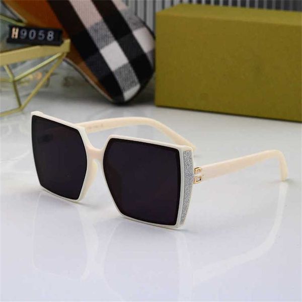 50% off wholesale of sunglasses new fashion box outdoor sunshade women's sunglasses versatile glasses overseas, White;black
50% off wholesale of sunglasses new fashion box outdoor sunshade women's sunglasses versatile glasses overseas, White;black