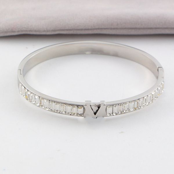 designer bracelet letter titanium steel bracelet bracelets designer for women gold bracelet bracelet men bracelets charm bracelet luxury bra, Golden;silver
designer bracelet letter titanium steel bracelet bracelets designer for women gold bracelet bracelet men bracelets charm bracelet luxury bra, Golden;silver