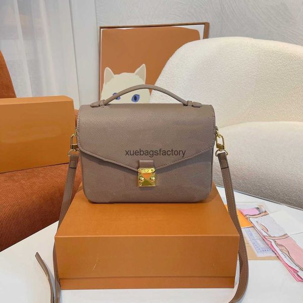 designers bag embossing flower pochette women handbag messenger bags genuine leather metis elegant womens shoulder crossbody bag hql40780
designers bag embossing flower pochette women handbag messenger bags genuine leather metis elegant womens shoulder crossbody bag hql40780