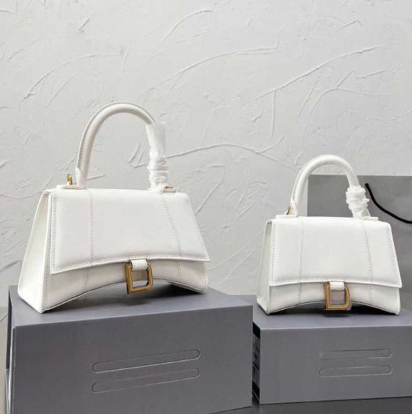 hourglass bag designer the tote totes purses woman handbag women large leather beach borse luxury designers bag
hourglass bag designer the tote totes purses woman handbag women large leather beach borse luxury designers bag