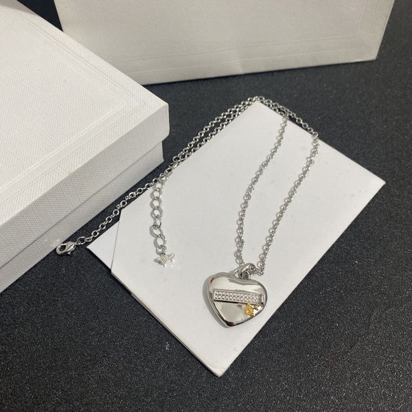 designer pendant necklaces triomphe retro chains pendants women luxury jewelry gifts fashion accessories soi0, Silver
designer pendant necklaces triomphe retro chains pendants women luxury jewelry gifts fashion accessories soi0, Silver