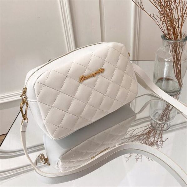 high-quality mini wallet rhombic messenger bag designer bag female handbag letter shoulder bag, Black
high-quality mini wallet rhombic messenger bag designer bag female handbag letter shoulder bag, Black