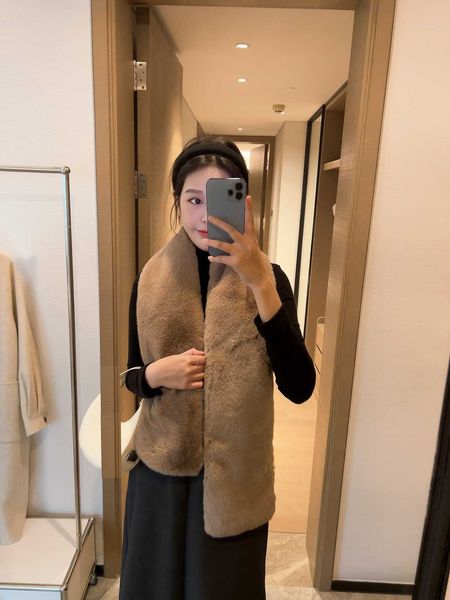 designer scarf winter natural mink fur scarf for women long style lady genuine fur neckerchief handmade knitted scarves, Blue;gray
designer scarf winter natural mink fur scarf for women long style lady genuine fur neckerchief handmade knitted scarves, Blue;gray