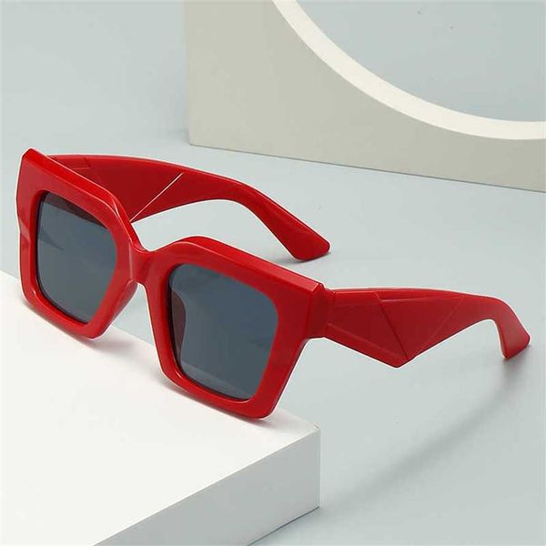 52% off wholesale of new sunscreen sunglasses square glasses men and women in the street sunglasses, White;black
52% off wholesale of new sunscreen sunglasses square glasses men and women in the street sunglasses, White;black