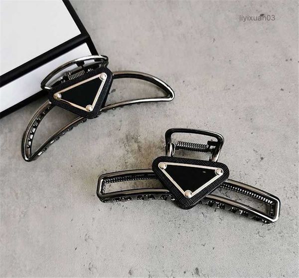 designer barrettes womens girls metal triangle p-letter hair clips high-quality brand classic versatile leisure headwear hairclips black sha, Golden;silver
designer barrettes womens girls metal triangle p-letter hair clips high-quality brand classic versatile leisure headwear hairclips black sha, Golden;silver