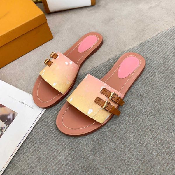 2023 luxury women lock it mule slippers fashion gold buckle gradient low muller sandals with box, Black
2023 luxury women lock it mule slippers fashion gold buckle gradient low muller sandals with box, Black
