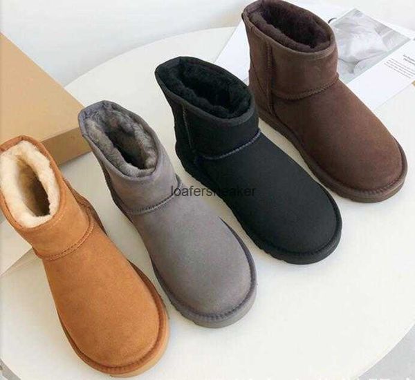 classic style u5854 women short snow boots keep warm boot sheepskin cowskin genuine leather plush boots with dustbag card nice christmas, Black
classic style u5854 women short snow boots keep warm boot sheepskin cowskin genuine leather plush boots with dustbag card nice christmas, Black