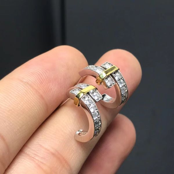 Designer Earring Diamond Earrings Fashion Jewelry for Women 925 Stering Silver Earring Luxury Jewelry Gifts Woman Designer Accessories Wholesale
Designer Earring Diamond Earrings Fashion Jewelry for Women 925 Stering Silver Earring Luxury Jewelry Gifts Woman Designer Accessories Wholesale