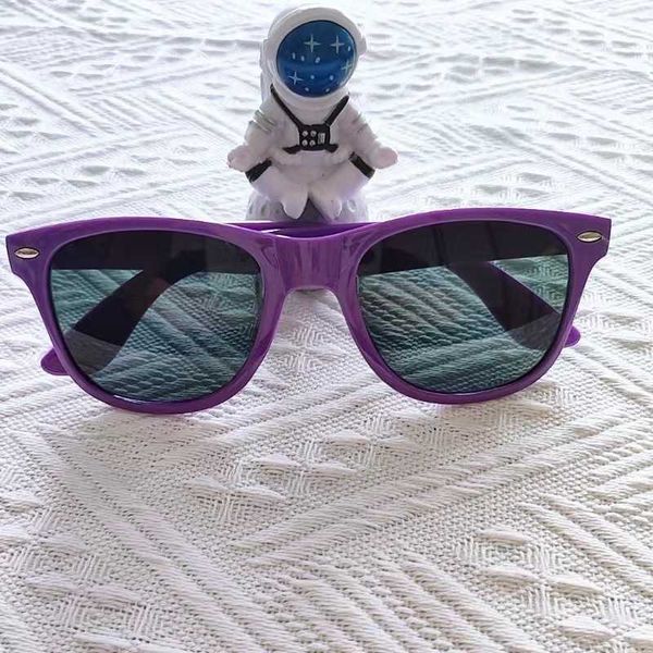 2023 men classic brand women sunglasses luxury designer eyewear band bans metal frame designers sun glasses woman 3025 h4lo, Blue
2023 men classic brand women sunglasses luxury designer eyewear band bans metal frame designers sun glasses woman 3025 h4lo, Blue