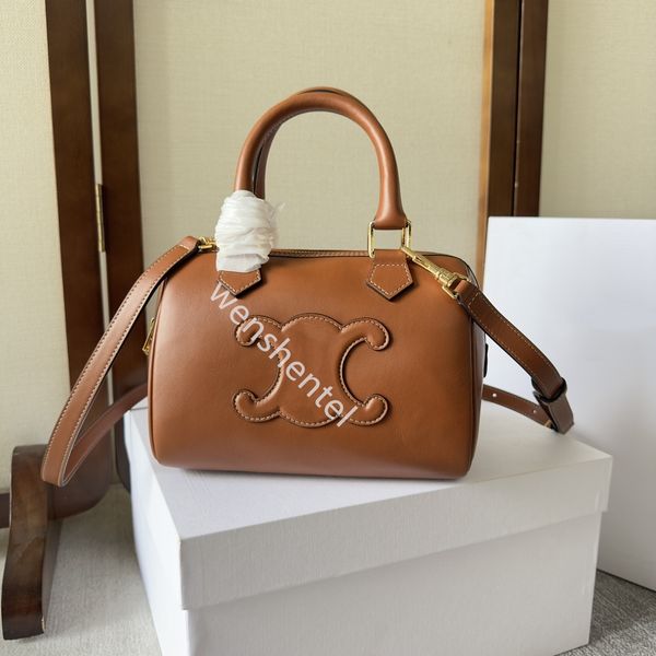 triomphe boston pillow bag 10a handmade cowhide box tote bags triomphes metal lock zipper crossbody bag classic designer hobos various ways
triomphe boston pillow bag 10a handmade cowhide box tote bags triomphes metal lock zipper crossbody bag classic designer hobos various ways