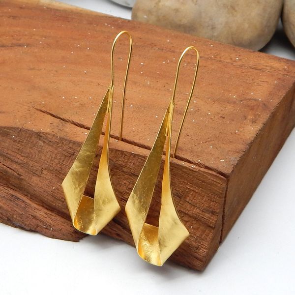 hammered earrings, unique brass earrings, fashion earring, gold, silver plated, handmade jewelry set, statement jewelry, Golden;silver
hammered earrings, unique brass earrings, fashion earring, gold, silver plated, handmade jewelry set, statement jewelry, Golden;silver