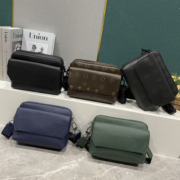 fastline messengers bag aerogram highs quality leather designer men's messengers bag messengers shoulder bag m22482 navy blue black
fastline messengers bag aerogram highs quality leather designer men's messengers bag messengers shoulder bag m22482 navy blue black