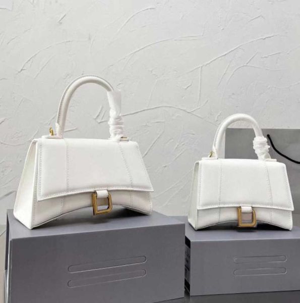 hourglass bag designer the tote totes purses woman handbag women large leather beach borse luxurys designers bag fashion leisure
hourglass bag designer the tote totes purses woman handbag women large leather beach borse luxurys designers bag fashion leisure