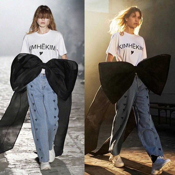 yi cai korean designer kimhekim same high waist heart print loose straight leg denim pants for women, Blue
yi cai korean designer kimhekim same high waist heart print loose straight leg denim pants for women, Blue