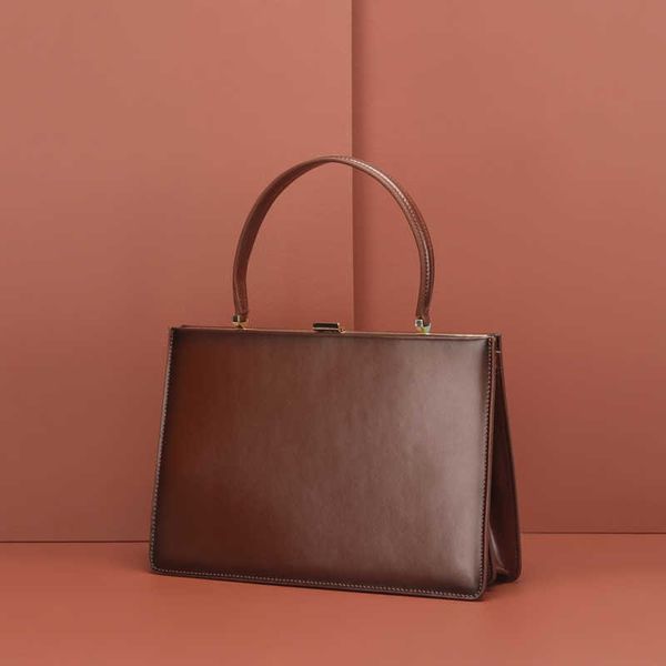 new box leather handbag large bag fashion street ssolid color large clip women's bag
new box leather handbag large bag fashion street ssolid color large clip women's bag