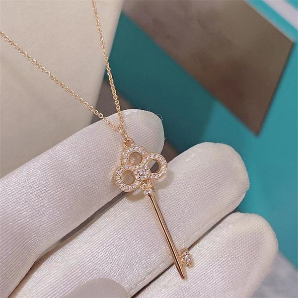 t designer necklace classic heart necklaces 18k gold plated rose gold necklace chain women silver chain pendant valentine's mother'
t designer necklace classic heart necklaces 18k gold plated rose gold necklace chain women silver chain pendant valentine's mother'