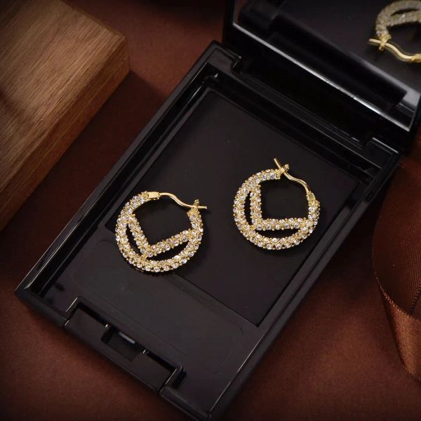 luxury designer earring classic earrings simple and versatile gold full diamond women delicate circle earrings trendy fashion g237294c, Golden;silver
luxury designer earring classic earrings simple and versatile gold full diamond women delicate circle earrings trendy fashion g237294c, Golden;silver