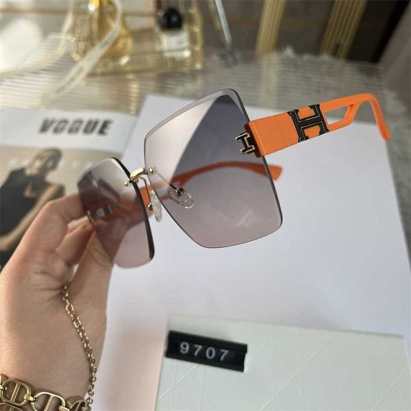 56% off wholesale of sunglasses new nylon box flashing brick glasses for driving women tr fashion overseas sunglasses, White;black
56% off wholesale of sunglasses new nylon box flashing brick glasses for driving women tr fashion overseas sunglasses, White;black