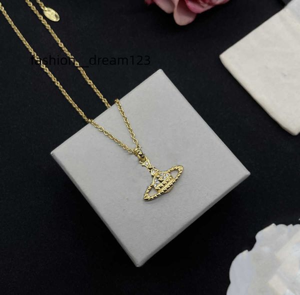 designer pendant necklaces letter vivian chokers luxury women fashion jewelry metal pearl necklace cjeweler westwood 447442, Silver
designer pendant necklaces letter vivian chokers luxury women fashion jewelry metal pearl necklace cjeweler westwood 447442, Silver