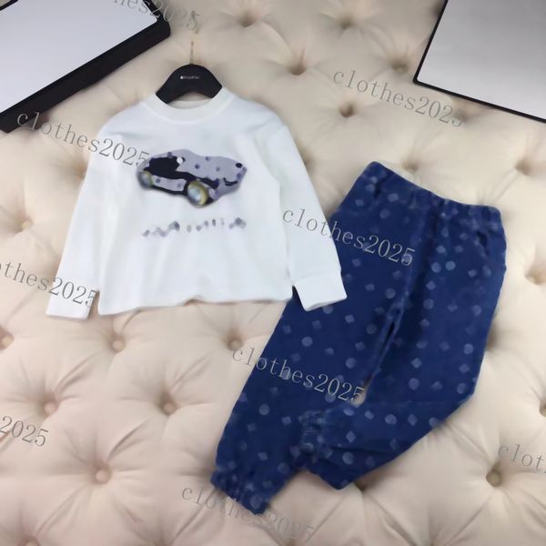 2023 luxury designer autumn winter new western style clothing sets european american fashion boys girls fleece trousers long-sleeved suit ki, White
2023 luxury designer autumn winter new western style clothing sets european american fashion boys girls fleece trousers long-sleeved suit ki, White