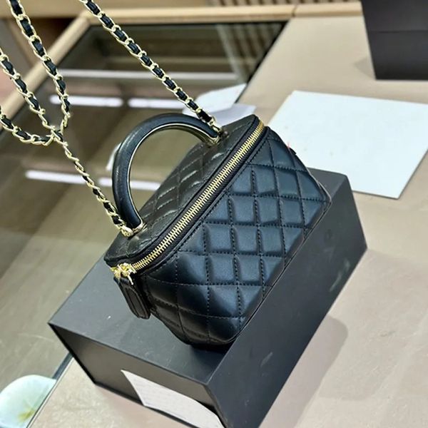 23ss makeup box women bags totes bag cosmetic bags designer handbags cosmetic toiletry bags toiletry pouch storage clutch with chain handbag
23ss makeup box women bags totes bag cosmetic bags designer handbags cosmetic toiletry bags toiletry pouch storage clutch with chain handbag