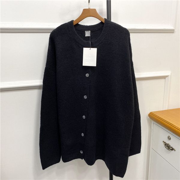 new t-oteme loose asymmetric diagonal knitted cardigan sweater, Black;brown
new t-oteme loose asymmetric diagonal knitted cardigan sweater, Black;brown