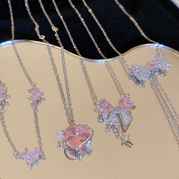 designer's pink love zircon necklace for women's new light and small market network red collar chain with sweet and elegant, Silver
designer's pink love zircon necklace for women's new light and small market network red collar chain with sweet and elegant, Silver