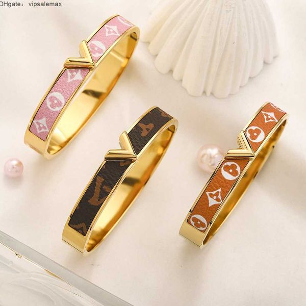 stainless steel gold leather bangle bracelets women luxury designer pink letter jewelry gift bangles mens bracelet pendant, Black
stainless steel gold leather bangle bracelets women luxury designer pink letter jewelry gift bangles mens bracelet pendant, Black