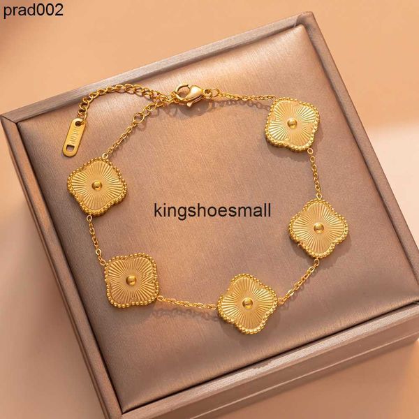 luxury designer bracelet four leaf clover charm bracelets for woman elegant fashion 18k gold shell chain mother women girls holiday birthday, Golden;silver
luxury designer bracelet four leaf clover charm bracelets for woman elegant fashion 18k gold shell chain mother women girls holiday birthday, Golden;silver