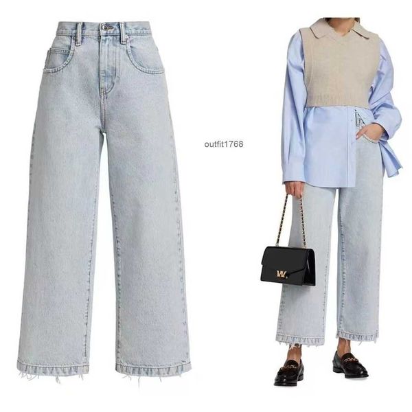 aw king same style bullet high waist snowflake light blue straight wide leg cropped jeans for women
aw king same style bullet high waist snowflake light blue straight wide leg cropped jeans for women