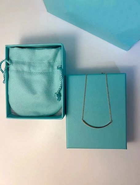 designer necklace classics gold pendant necklace fashion designer design 316l stainless steel gifts for women smile necklace, Silver
designer necklace classics gold pendant necklace fashion designer design 316l stainless steel gifts for women smile necklace, Silver