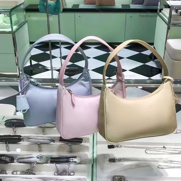 designer genuine leather 3piece pink bag wholesale luxurys handbag womens mens nylon bag fashion trio messenger bag crossbody woman purse cl
designer genuine leather 3piece pink bag wholesale luxurys handbag womens mens nylon bag fashion trio messenger bag crossbody woman purse cl