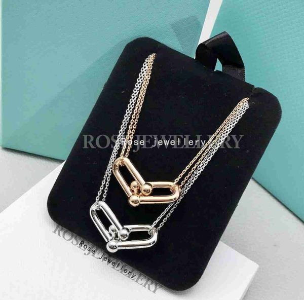 high version family s925 sterling silver 18k rose gold double chain link necklace buckle couple's clavicle light luxury small group
high version family s925 sterling silver 18k rose gold double chain link necklace buckle couple's clavicle light luxury small group