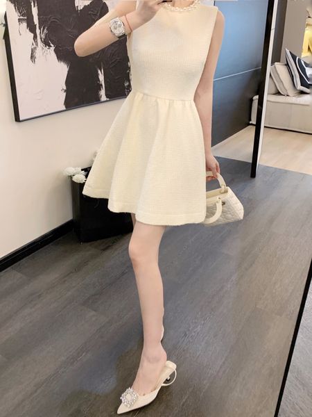 chan 2023 new womens designer clothing summer dress designer dress women pearl mini dresswomen dress ccc camellia dress dinner party dress, White;black
chan 2023 new womens designer clothing summer dress designer dress women pearl mini dresswomen dress ccc camellia dress dinner party dress, White;black