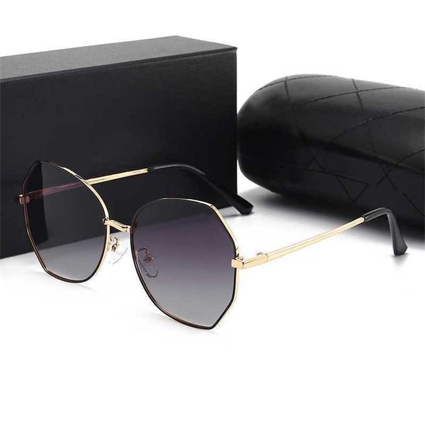 50% off wholesale of new women's polarized fashionable square face trendy street p sunglasses 806670, White;black
50% off wholesale of new women's polarized fashionable square face trendy street p sunglasses 806670, White;black