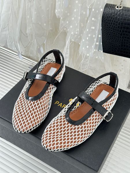 2023 alaia shoes summer round toe rhinestone flat ballet shoes women brand leather rivet buckle strap loafers shoes causal walking shoes 15l, Black
2023 alaia shoes summer round toe rhinestone flat ballet shoes women brand leather rivet buckle strap loafers shoes causal walking shoes 15l, Black