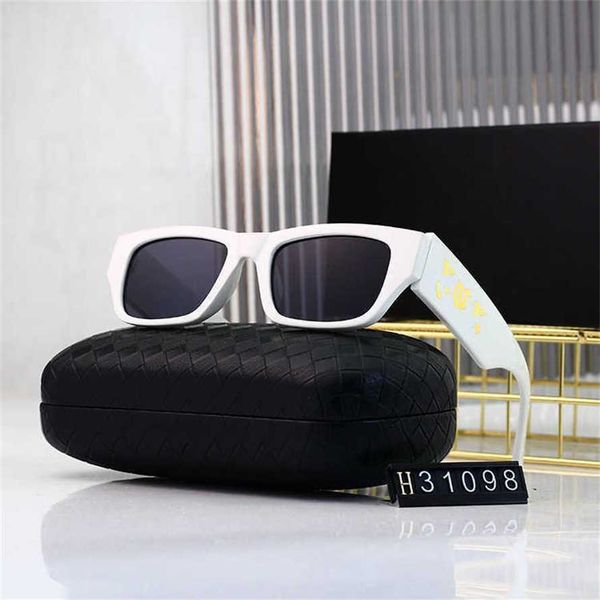 56% off wholesale of new sunglasses sunglasses square screen red street pgraphy fashionable women and men's glasses straight, White;black 
56% off wholesale of new sunglasses sunglasses square screen red street pgraphy fashionable women and men's glasses straight, White;black