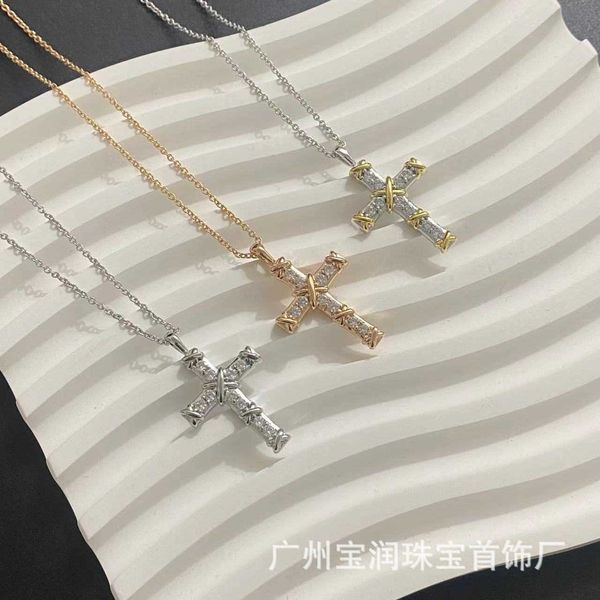 original tiffay cross necklace s925 silver premium fashion diamond inlaid couple collar chain, Black
original tiffay cross necklace s925 silver premium fashion diamond inlaid couple collar chain, Black