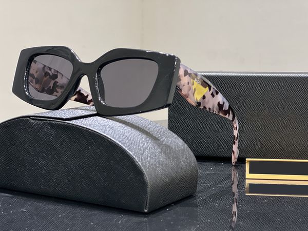 designer fashion sunglasses hd nylon lenses uv400 radiation-proof frames stylish for everyone to wear with boxes, White;black
designer fashion sunglasses hd nylon lenses uv400 radiation-proof frames stylish for everyone to wear with boxes, White;black