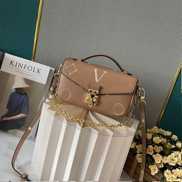 23ss luxurys designers pochette bag men women handbag messenger bags leather metis elegant womens shoulder crossbody bag east west m46279
23ss luxurys designers pochette bag men women handbag messenger bags leather metis elegant womens shoulder crossbody bag east west m46279